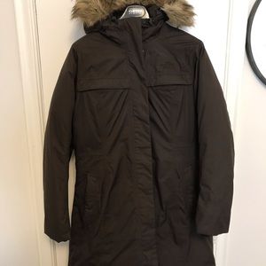North Face down parka sz medium